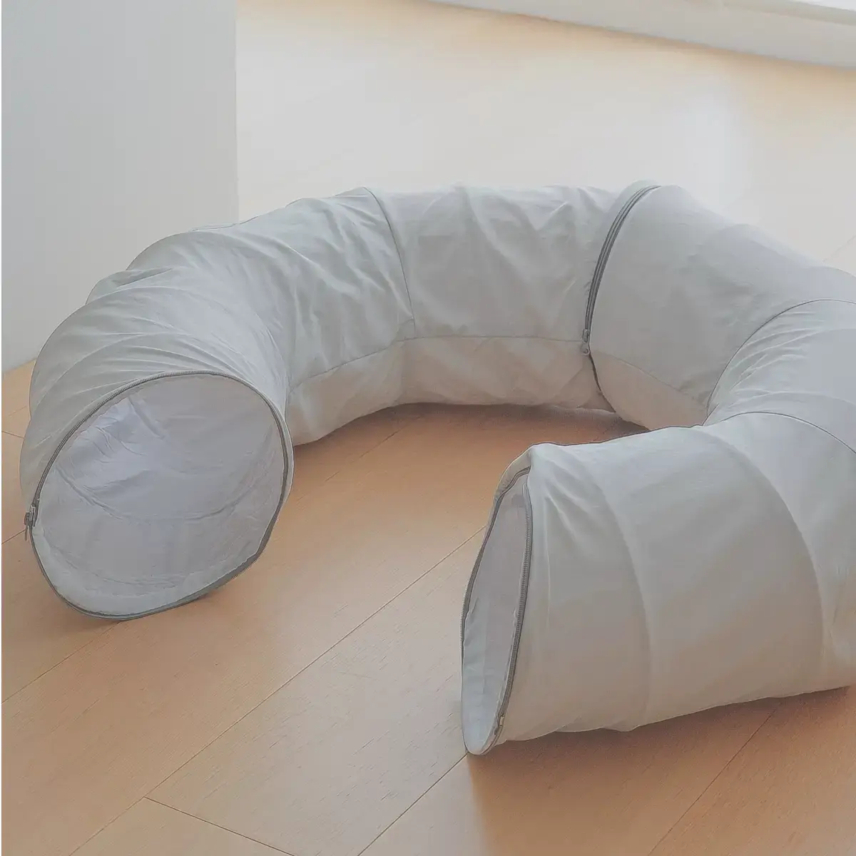 Convertible Cat Tunnel Bed with Optional Cooling Mat, Gray Donut Cat Play Tunnel