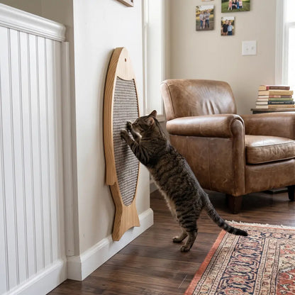 Fish-Shaped Sisal Cat Scratcher Board with Pine Wood Frame