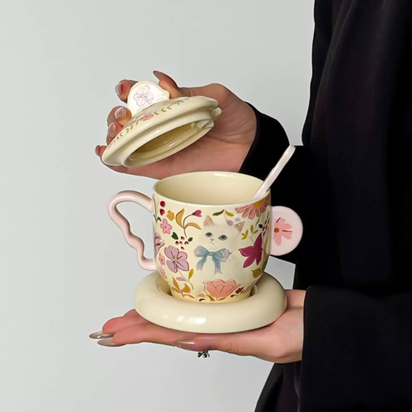 Floral Cat Ceramic Mug Set with Lid