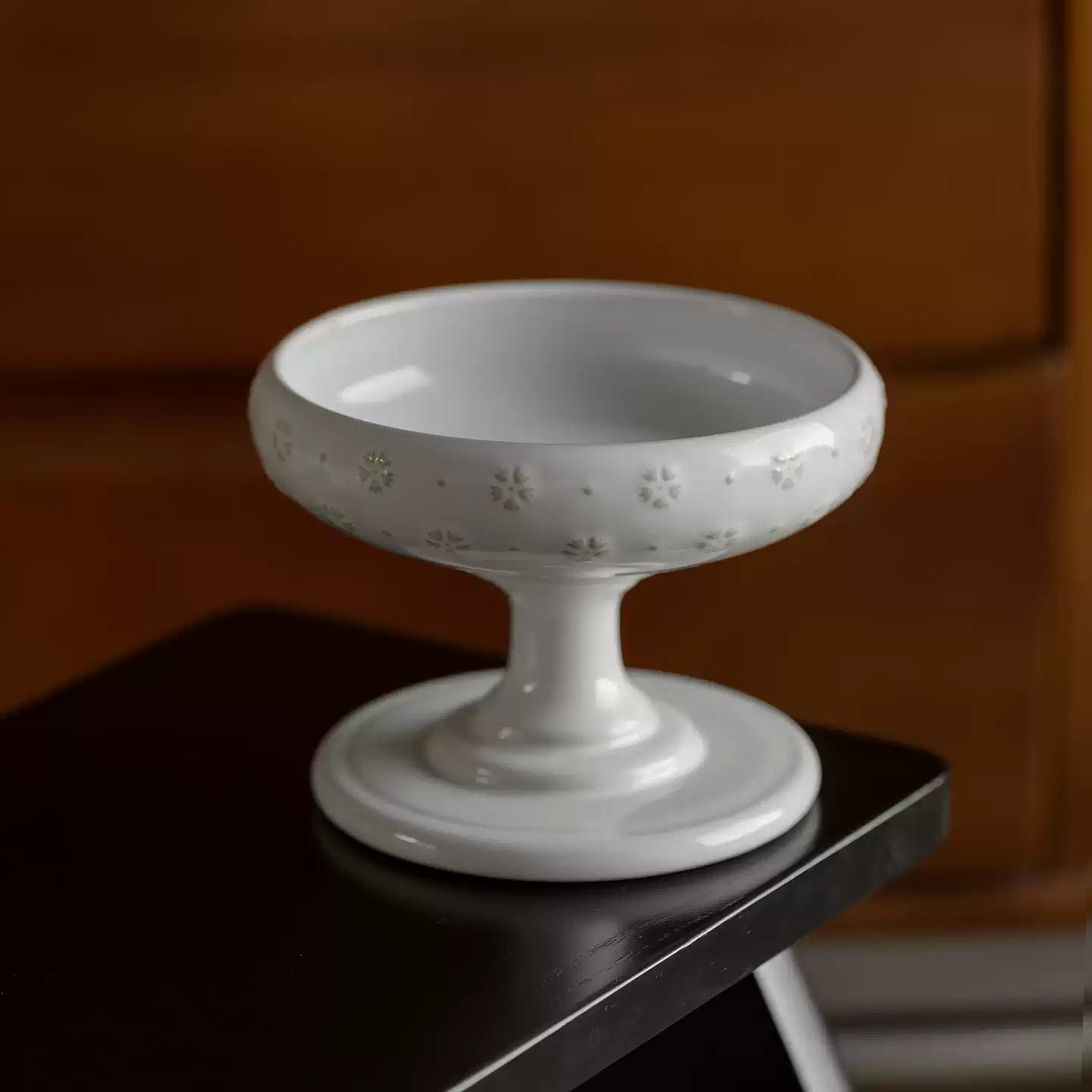 Raised Ceramic Cat Bowl with Floral Pedestal Stand