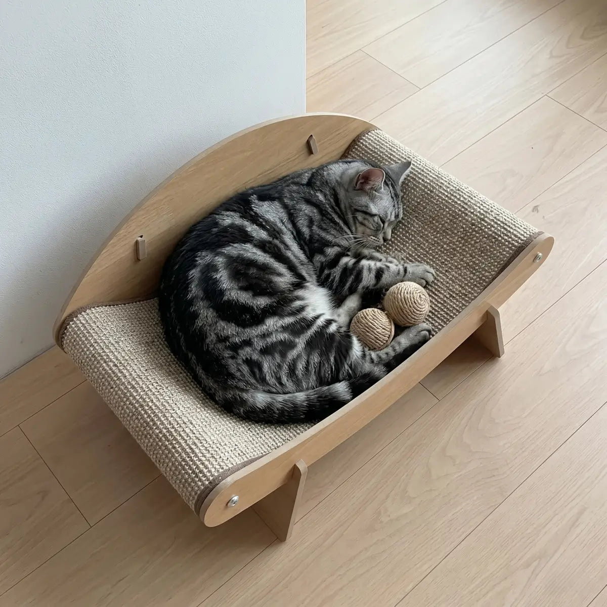 Sisal Cat Scratcher Lounger Bed, Curved Cat Resting Bed with Wood Frame