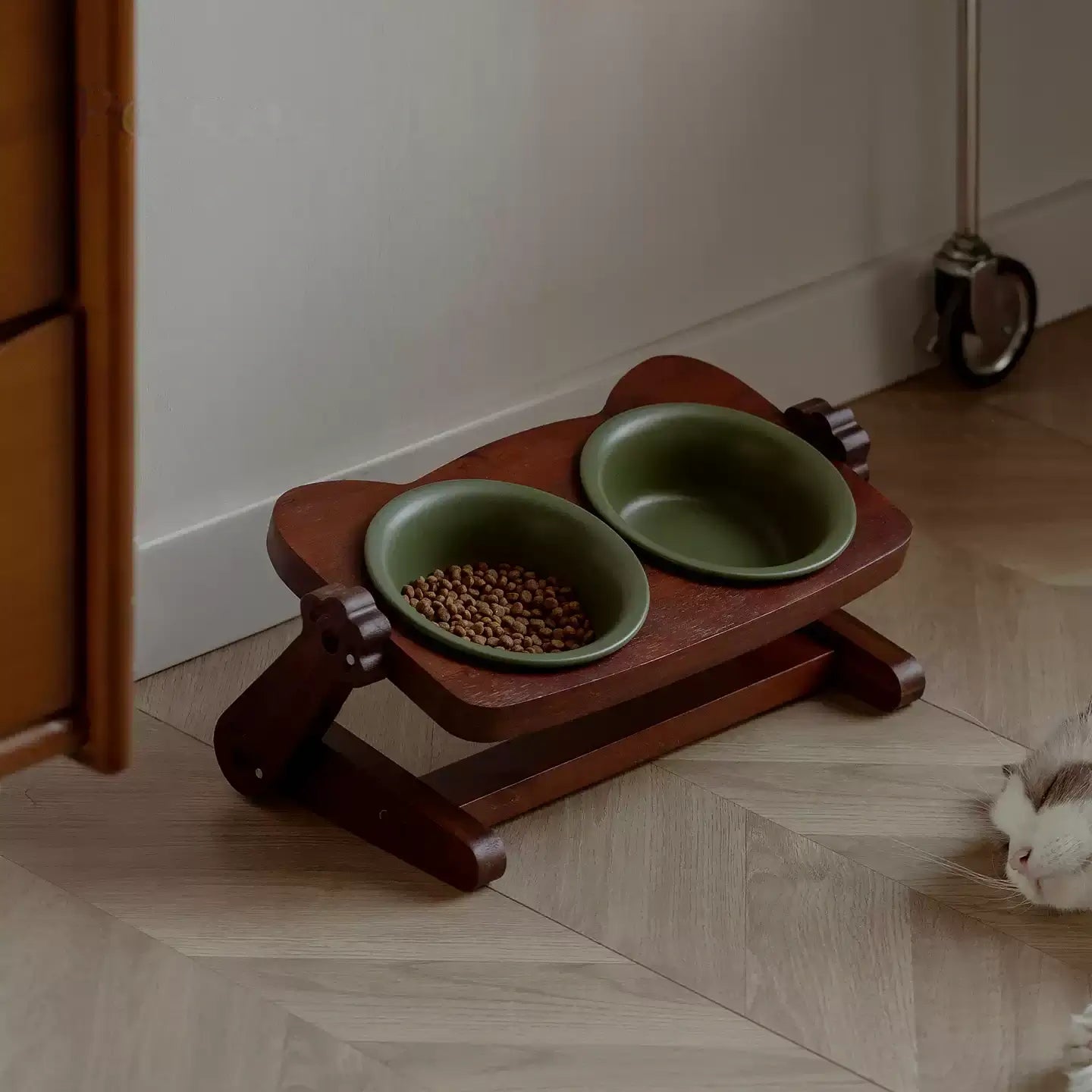 Adjustable Elevated Ceramic Double Pet Bowl with Acacia Wood Stand